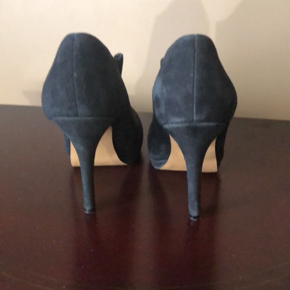 Shoes - Picture 5 of 5